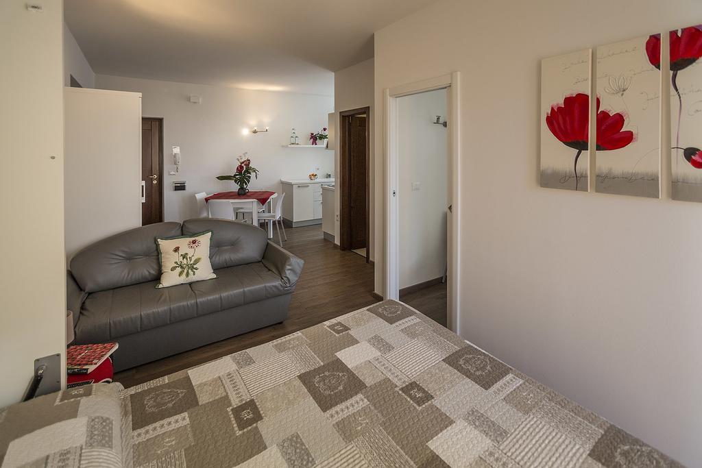 Le Servite Apartments Arco Bilik gambar