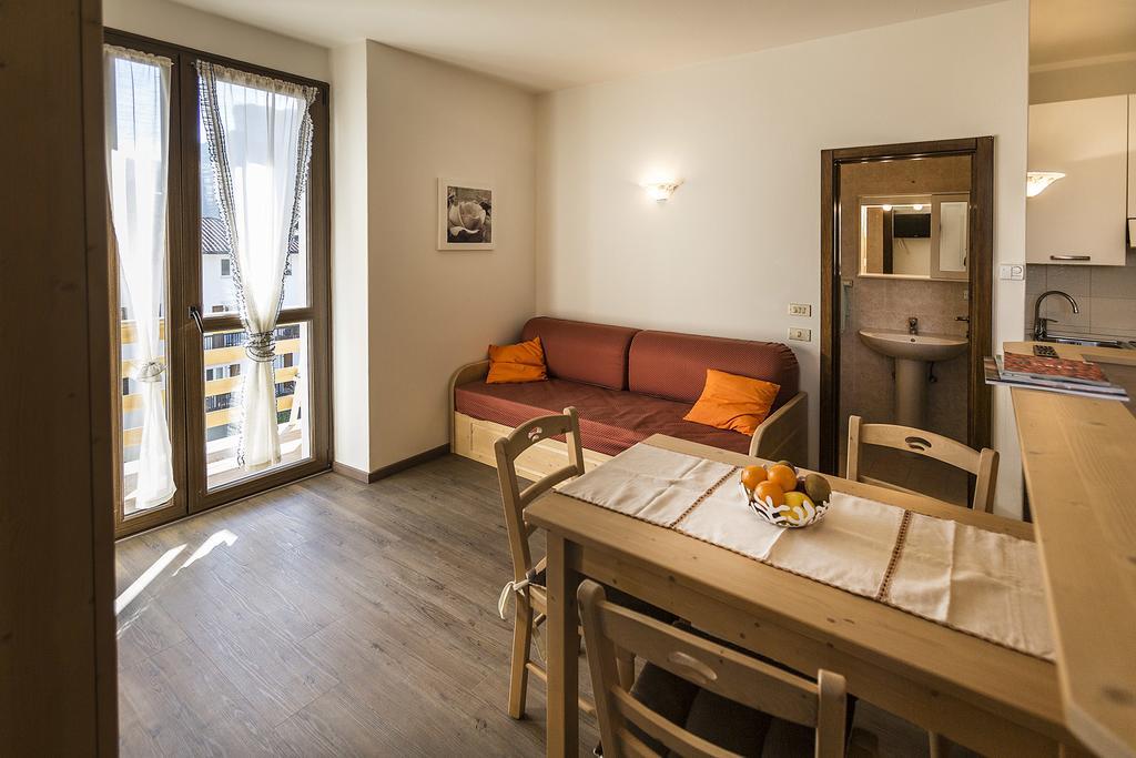 Le Servite Apartments Arco Bilik gambar