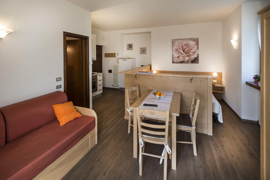 Le Servite Apartments Arco Bilik gambar