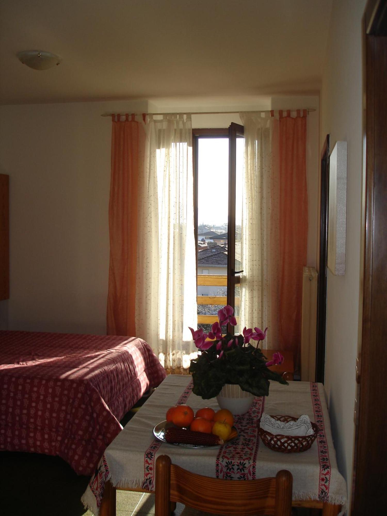 Le Servite Apartments Arco Luaran gambar
