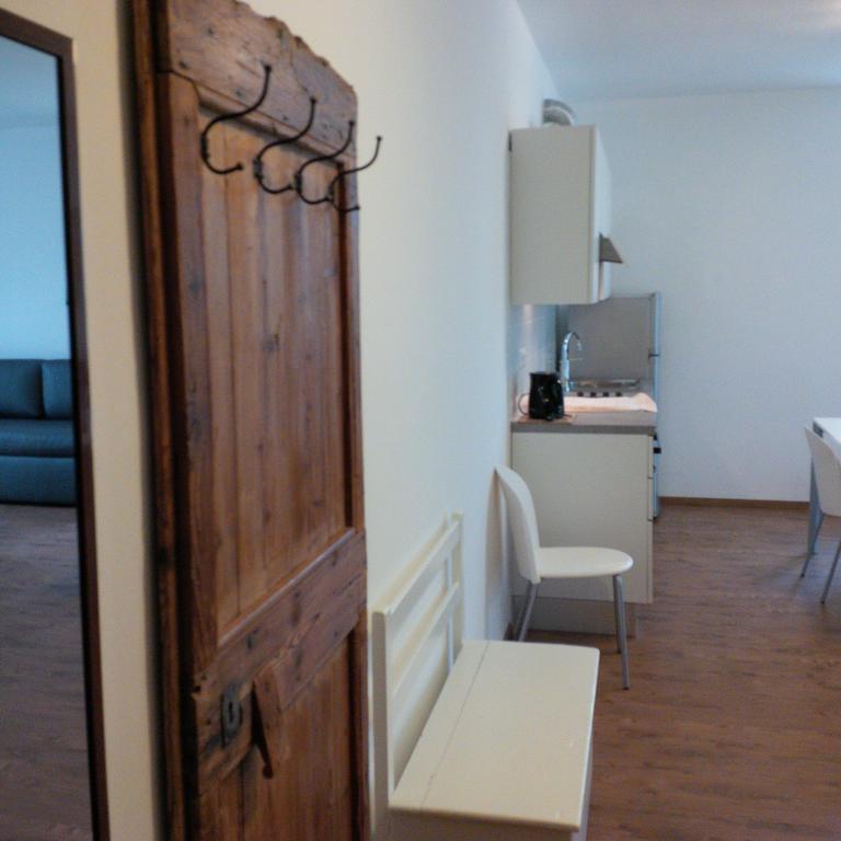 Le Servite Apartments Arco Luaran gambar