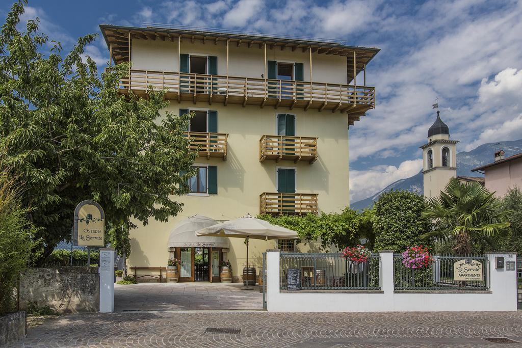 Le Servite Apartments Arco Luaran gambar