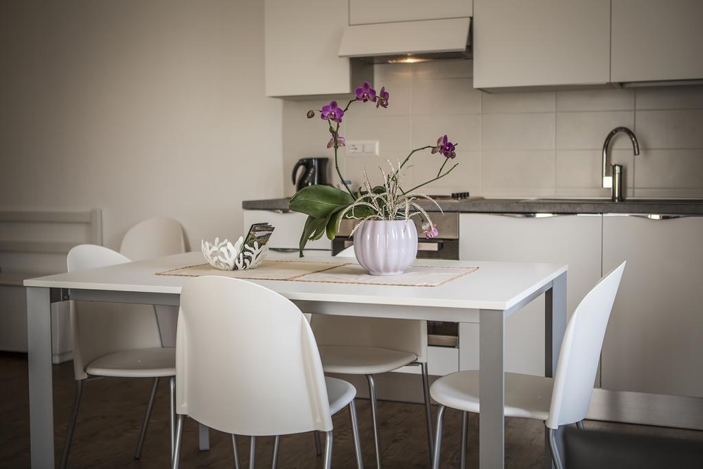Le Servite Apartments Arco Luaran gambar
